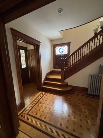 88 June St, Worcester, MA 01602