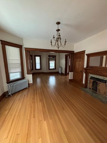 88 June St, Worcester, MA 01602
