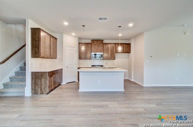 923 Creek Bed Drive, New Braunfels, TX 78130