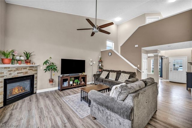 14825 Thornton Drive, North Royalton, OH 44133