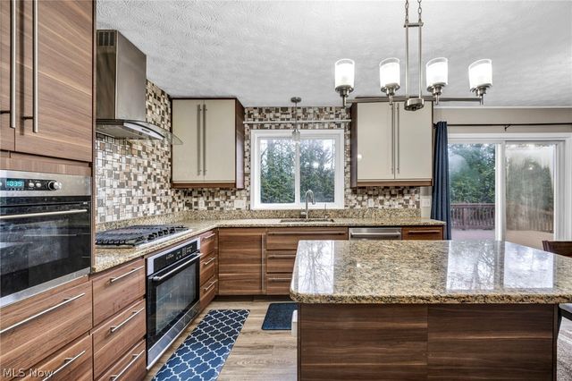 14825 Thornton Drive, North Royalton, OH 44133