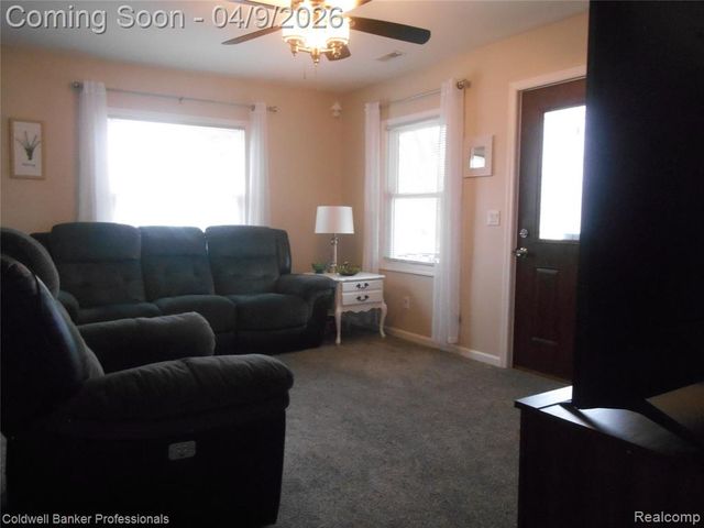 1454 Merle Avenue, Burton, MI 48509