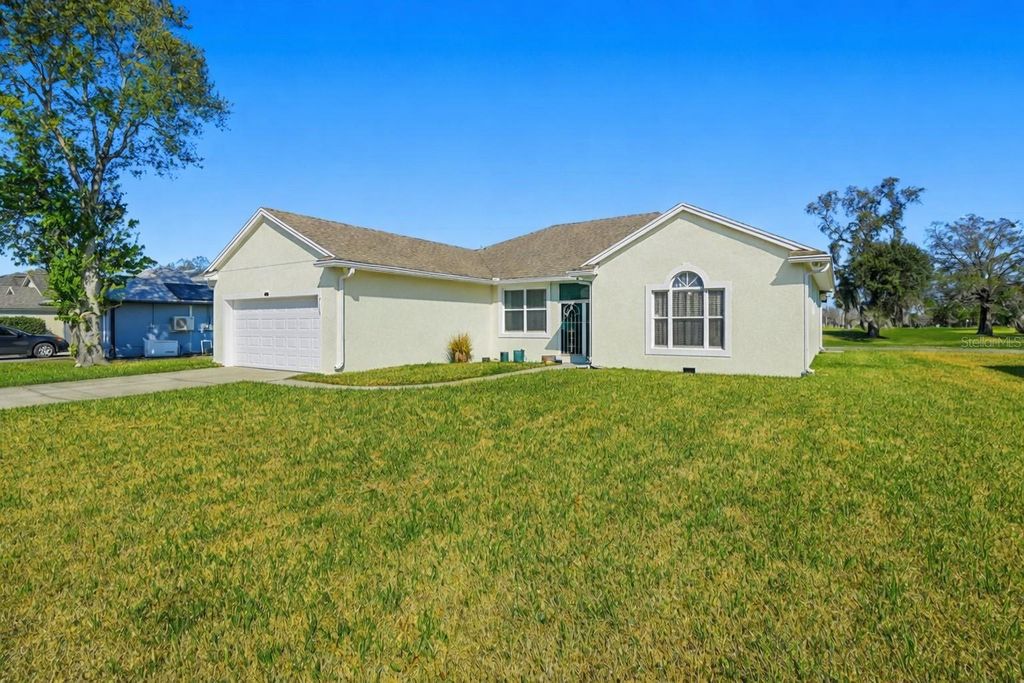 Image 4 of property listing at 20831 NETTLETON STREET, Orlando, FL 32833