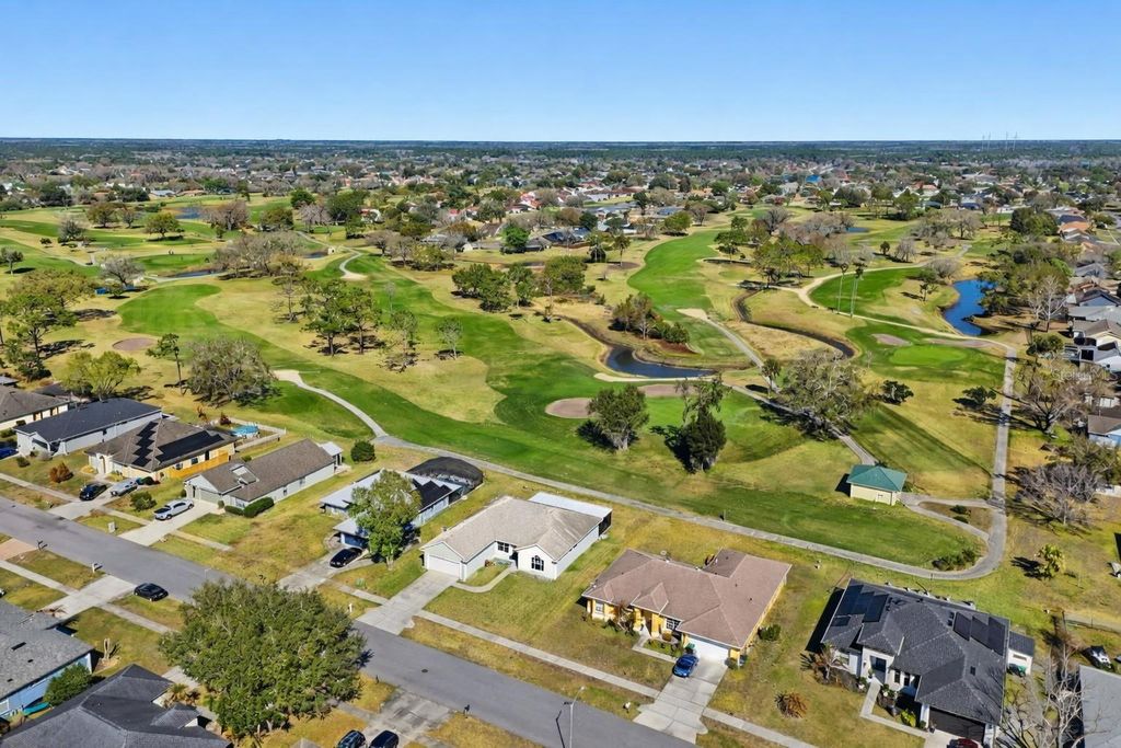 Image 39 of property listing at 20831 NETTLETON STREET, Orlando, FL 32833