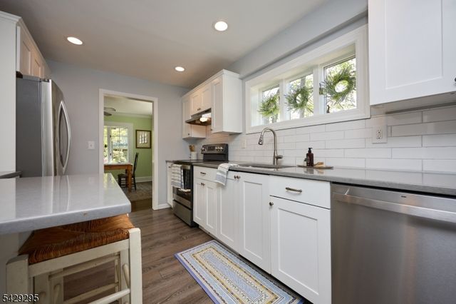 1 Edgewood Pl, Maplewood Twp., NJ 07040