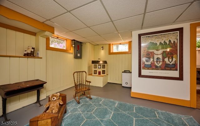 1 Edgewood Pl, Maplewood Twp., NJ 07040