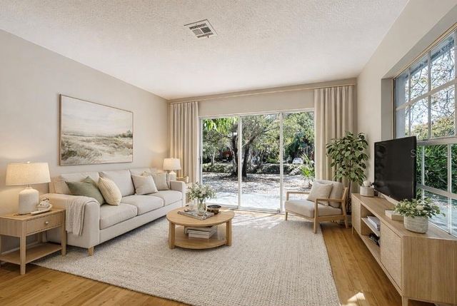 608 N JEFFERSON AVENUE 30, Sarasota, FL 34237