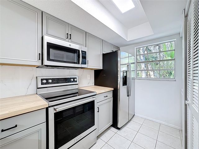 608 N JEFFERSON AVENUE 30, Sarasota, FL 34237