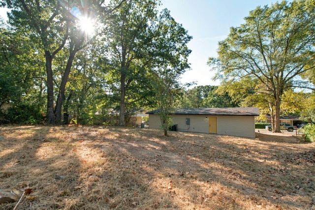 11608 Chipwood Drive, Little Rock, AR 72211