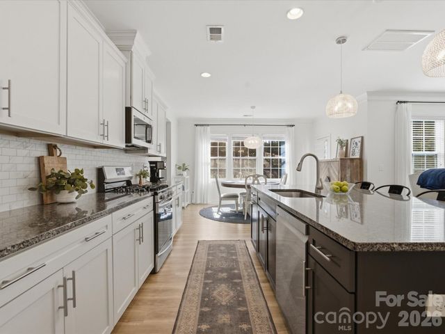 1013 Brunswick Way, Waxhaw, NC 28173