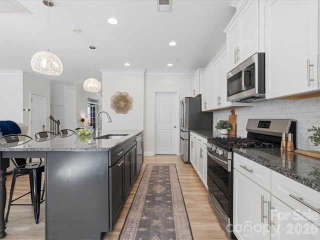 1013 Brunswick Way, Waxhaw, NC 28173