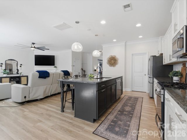 1013 Brunswick Way, Waxhaw, NC 28173