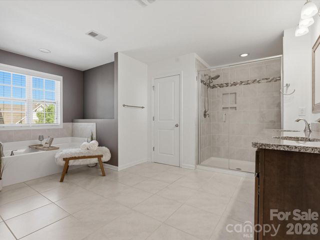 1013 Brunswick Way, Waxhaw, NC 28173
