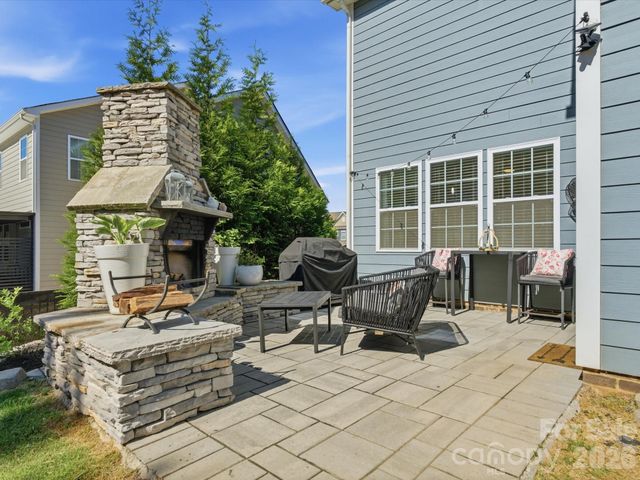 1013 Brunswick Way, Waxhaw, NC 28173