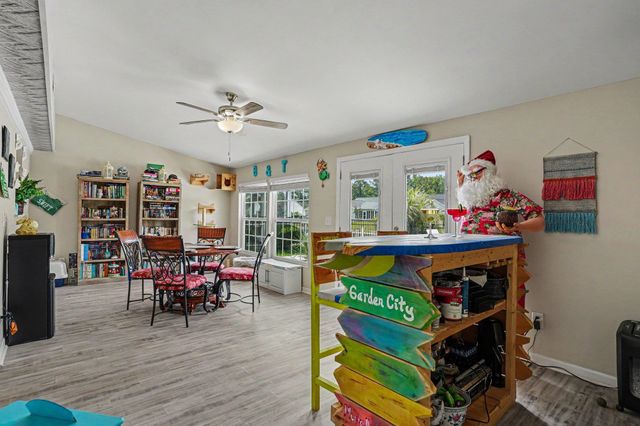 213 Lynco Ln., Surfside Beach, SC 29575
