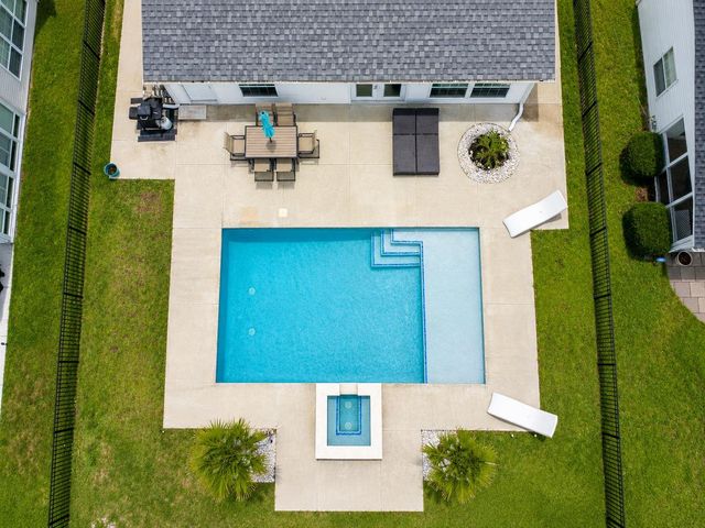 213 Lynco Ln., Surfside Beach, SC 29575