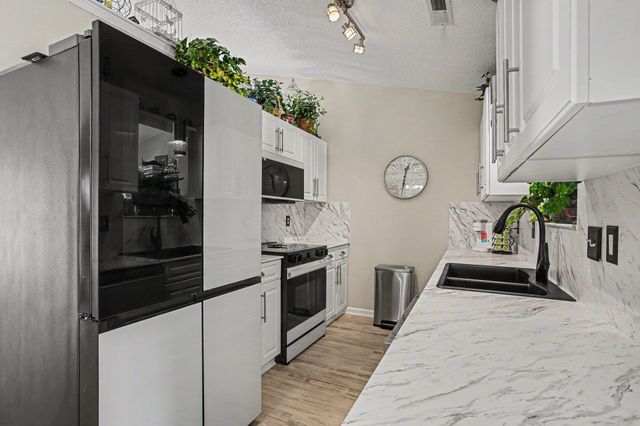 213 Lynco Ln., Surfside Beach, SC 29575
