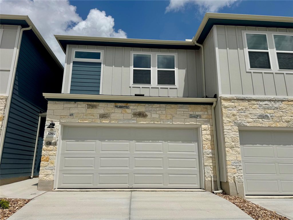 12802 Tumble Drift LN, Buda, TX 78610