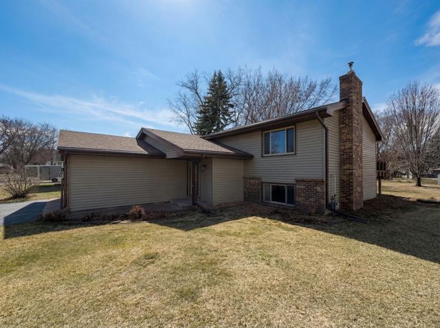 9720 Austin Street NE, Circle Pines, MN 55014