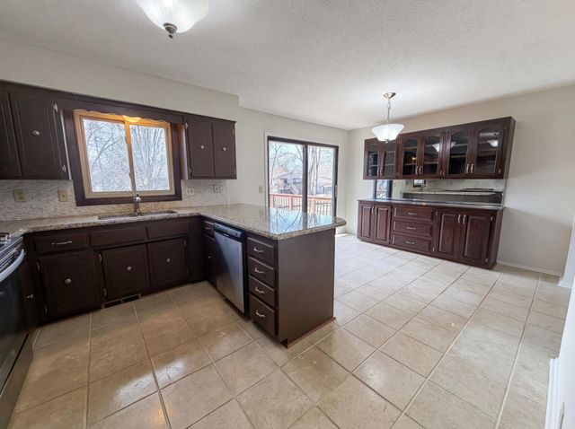 9720 Austin Street NE, Circle Pines, MN 55014