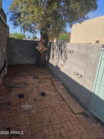 1101 E BETHANY HOME Road 7, Phoenix, AZ 85014