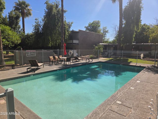 1101 E BETHANY HOME Road 7, Phoenix, AZ 85014