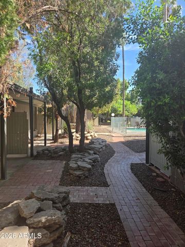 1101 E BETHANY HOME Road 7, Phoenix, AZ 85014