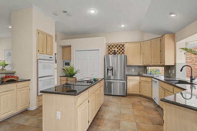 1720 Seminary Drive, Plano, TX 75075