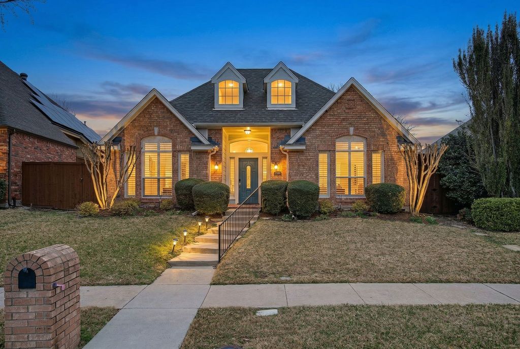 1720 Seminary Drive, Plano, TX 75075