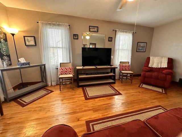 470 West Avenue, Mauston, WI 53948