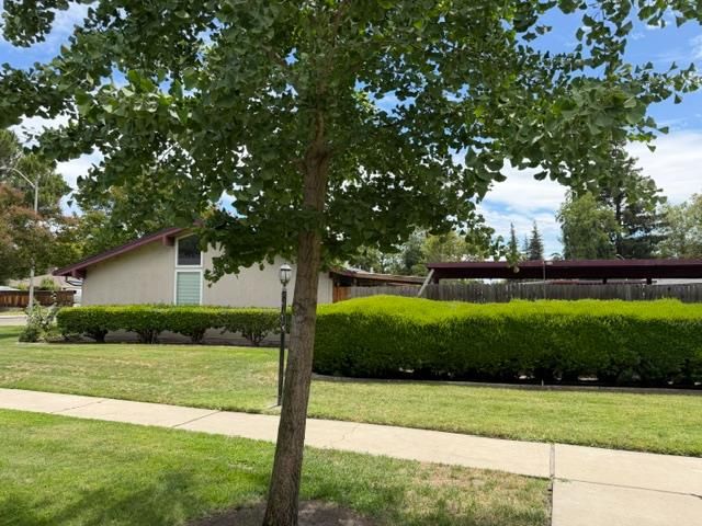 6537 Plymouth Rd, Stockton, CA 95207