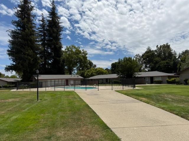 6537 Plymouth Rd, Stockton, CA 95207