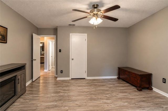 1821 Princeton Woods Drive W, Mobile, AL 36618