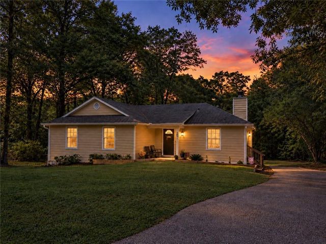 1821 Princeton Woods Drive W, Mobile, AL 36618