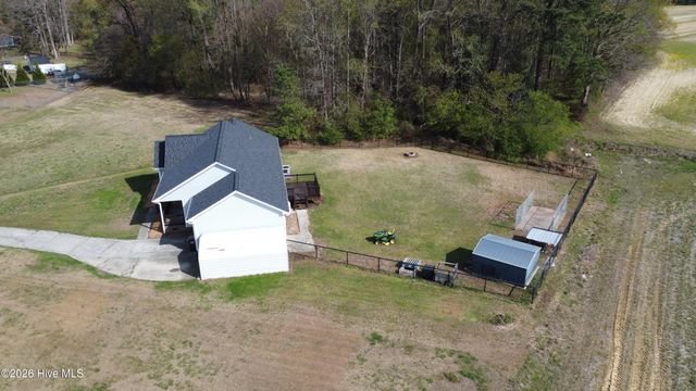 104 Goldeneye Place, Pikeville, NC 27863