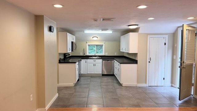 20 Old Providence 2, Sutton, MA 01590