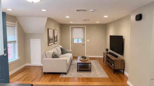 20 Old Providence 2, Sutton, MA 01590