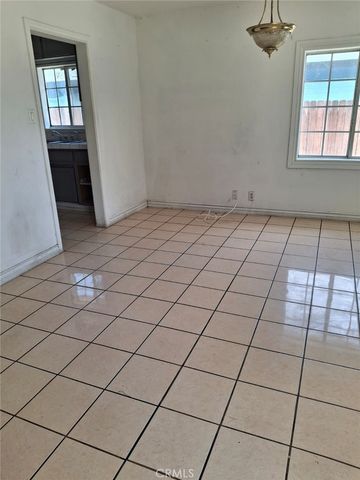 1710 Shamrock, Bakersfield, CA 93304
