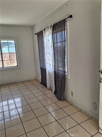 1710 Shamrock, Bakersfield, CA 93304