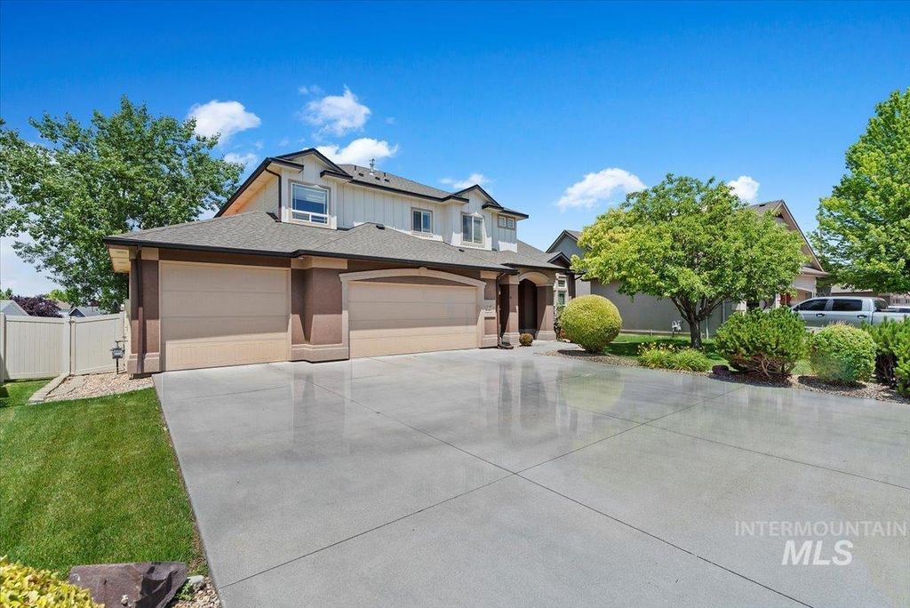1112 W Belknap Dr, Nampa, ID 83686