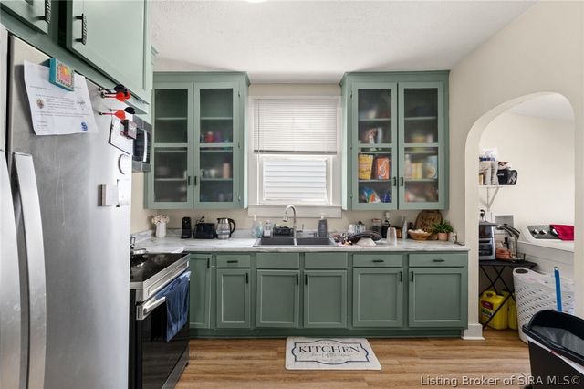 1401 E Oak Street, New Albany, IN 47150