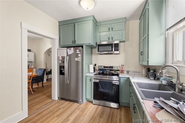 1401 E Oak Street, New Albany, IN 47150