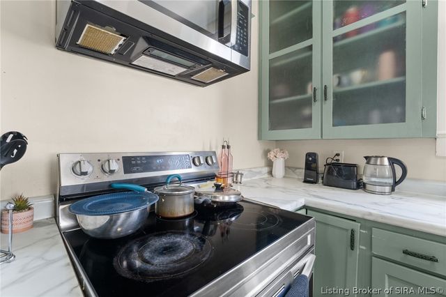 1401 E Oak Street, New Albany, IN 47150