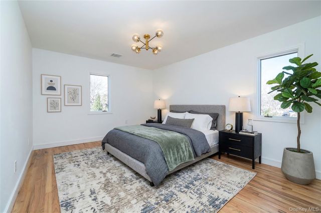 217 Hempstead Avenue, Malverne, NY 11565