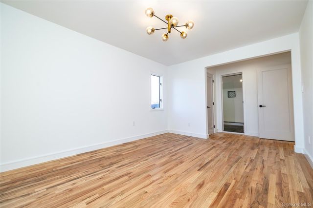 217 Hempstead Avenue, Malverne, NY 11565