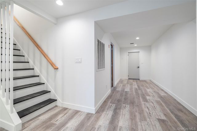 217 Hempstead Avenue, Malverne, NY 11565