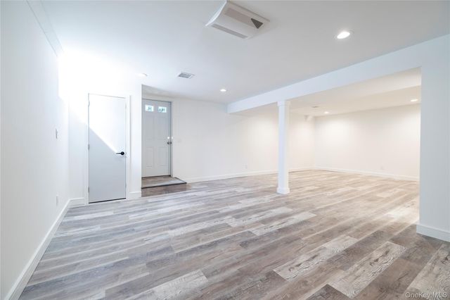 217 Hempstead Avenue, Malverne, NY 11565