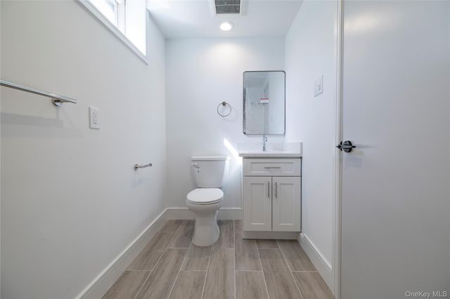 217 Hempstead Avenue, Malverne, NY 11565