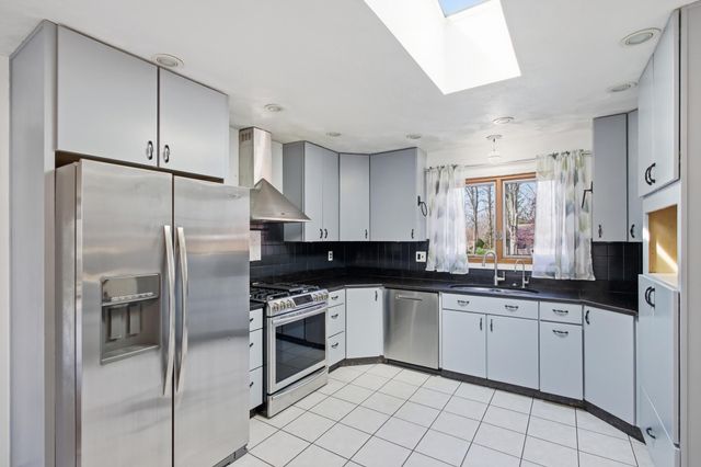 438 Merrick Drive 438 Merrick Drive, Beavercreek, OH 45434