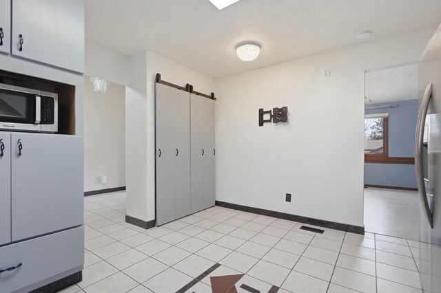 438 Merrick Drive 438 Merrick Drive, Beavercreek, OH 45434